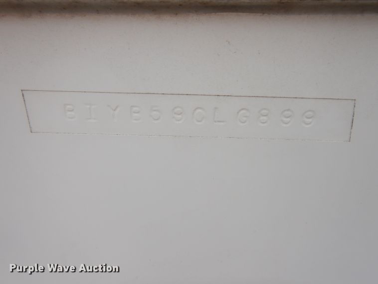 image for item DJ4486 1999 Bayliner Capri  boat