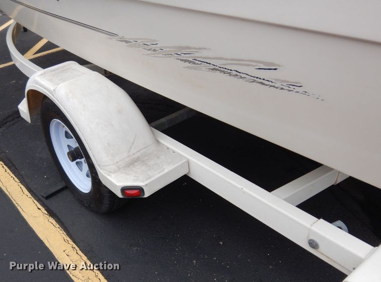 image for item DJ4486 1999 Bayliner Capri  boat