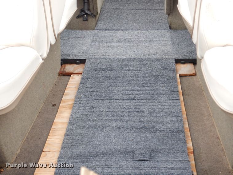 image for item DJ4486 1999 Bayliner Capri  boat