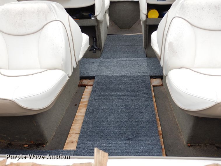 image for item DJ4486 1999 Bayliner Capri  boat