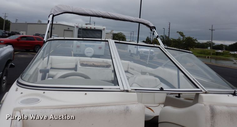 image for item DJ4486 1999 Bayliner Capri  boat