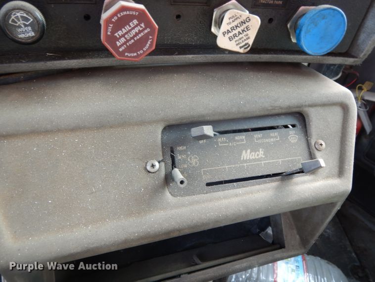 image for item DJ6505 1993 Mack RD688S  flatbed truck with fluid mixing system