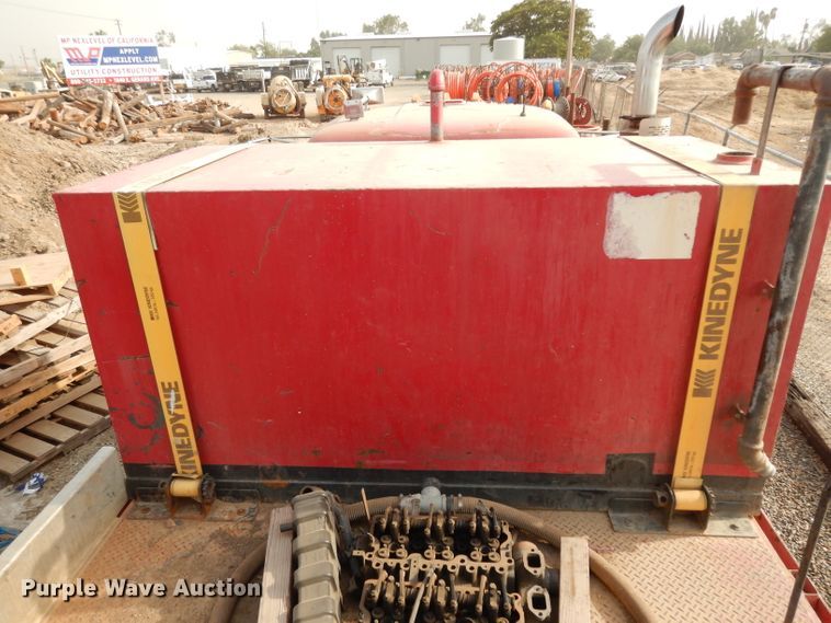 image for item DJ6505 1993 Mack RD688S  flatbed truck with fluid mixing system