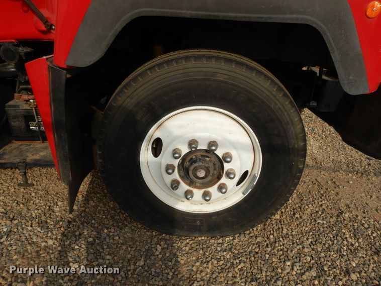 image for item DJ6505 1993 Mack RD688S  flatbed truck with fluid mixing system