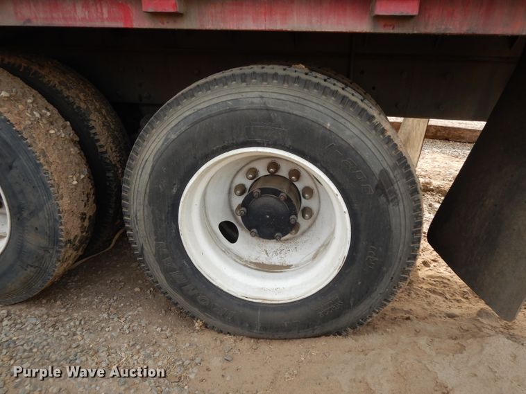 image for item DJ6505 1993 Mack RD688S  flatbed truck with fluid mixing system