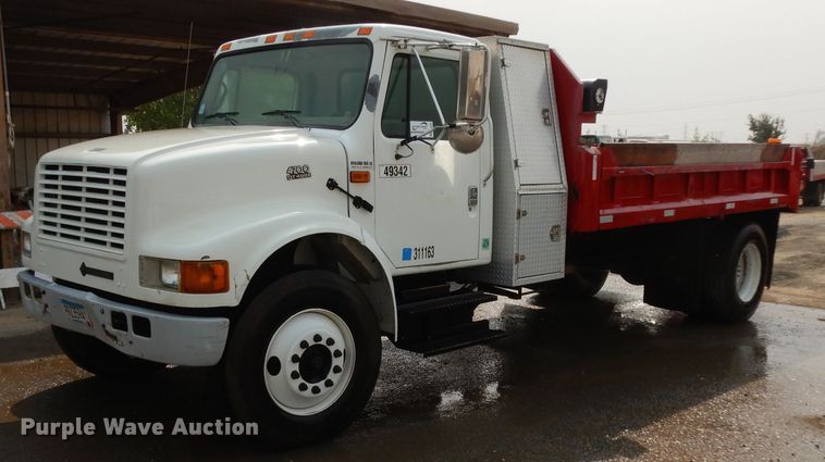 image for item DJ6506 2001 International 4700  dump truck