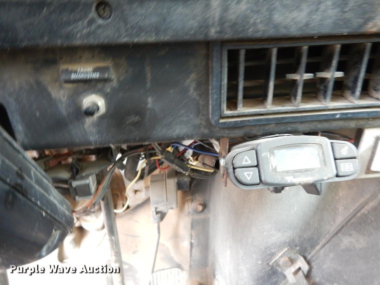 image for item DJ6506 2001 International 4700  dump truck