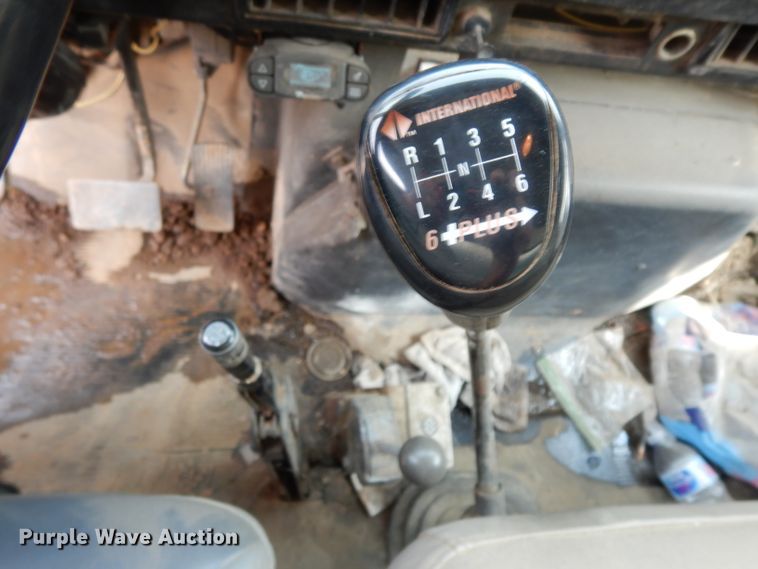 image for item DJ6506 2001 International 4700  dump truck