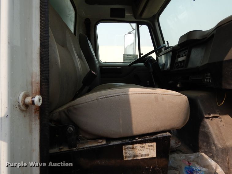 image for item DJ6506 2001 International 4700  dump truck