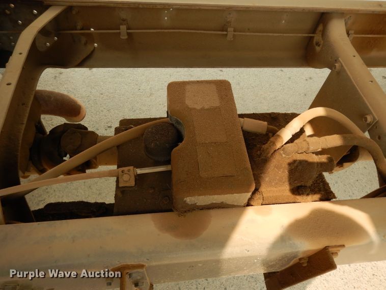 image for item DJ6506 2001 International 4700  dump truck