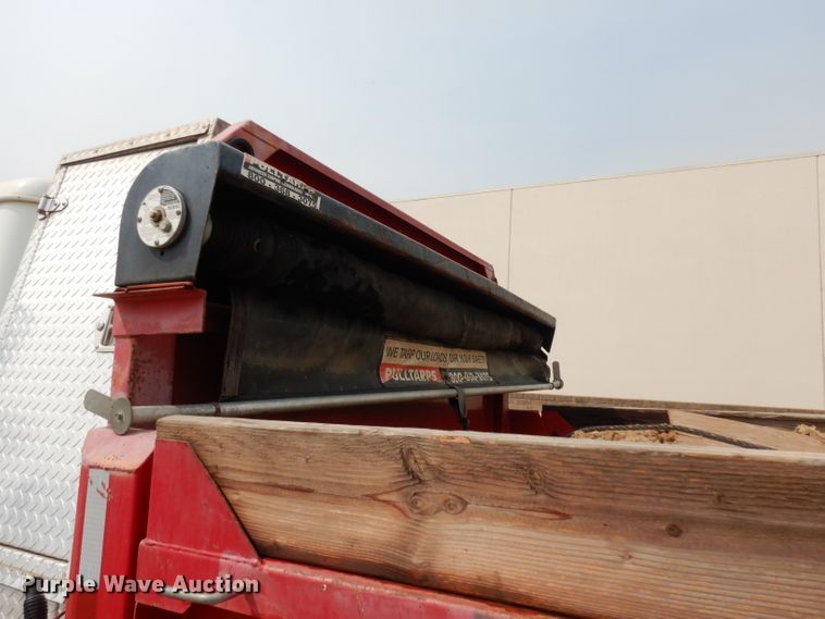 image for item DJ6506 2001 International 4700  dump truck