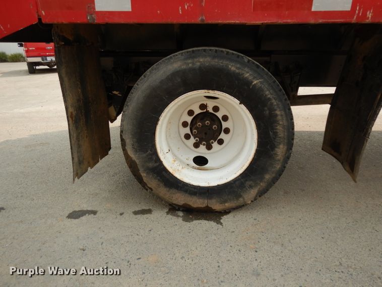 image for item DJ6506 2001 International 4700  dump truck