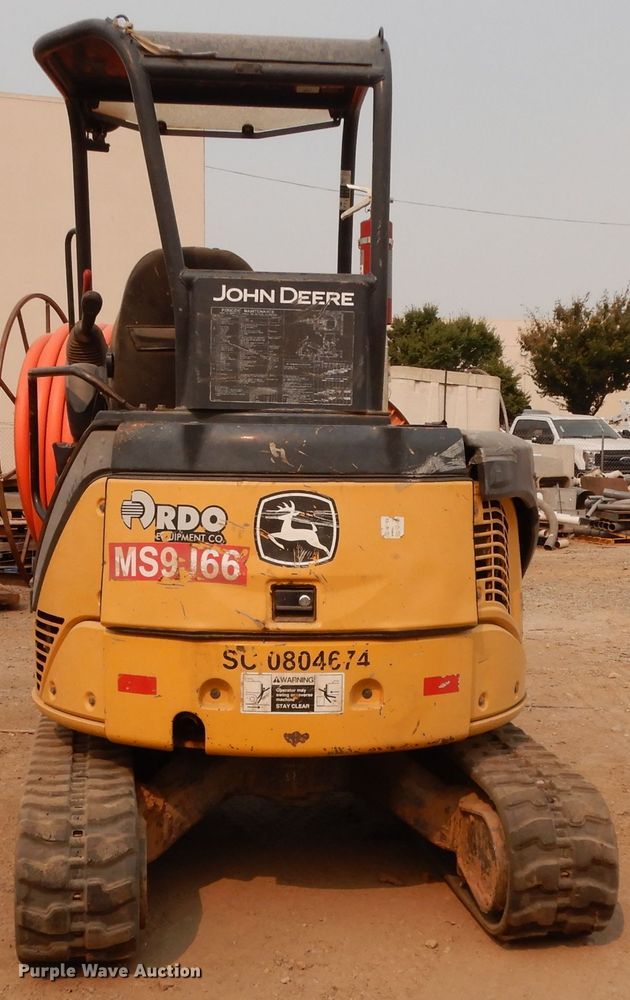 image for item DJ6508 2011 John Deere 27D  mini excavator