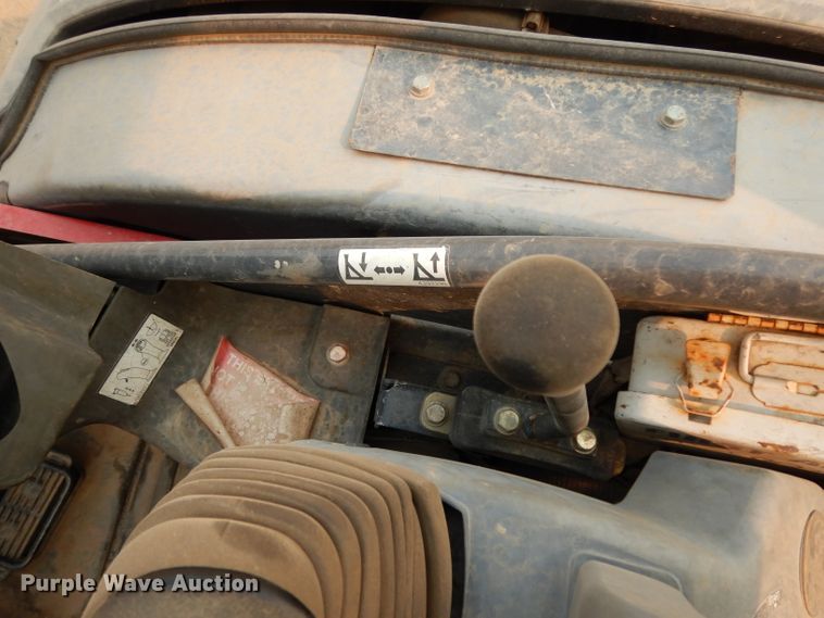 image for item DJ6508 2011 John Deere 27D  mini excavator