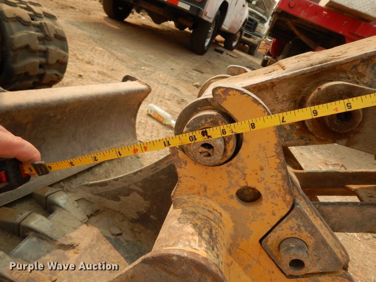 image for item DJ6508 2011 John Deere 27D  mini excavator