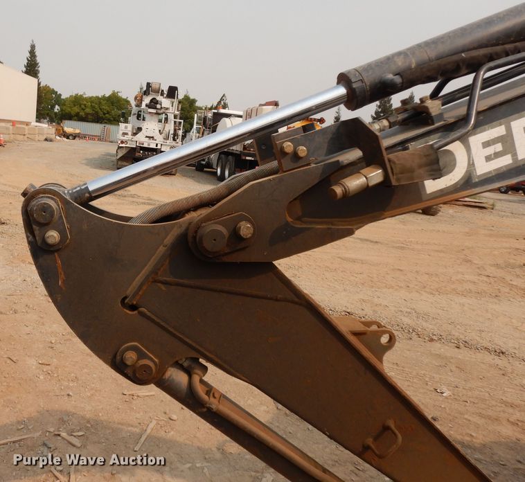 image for item DJ6508 2011 John Deere 27D  mini excavator