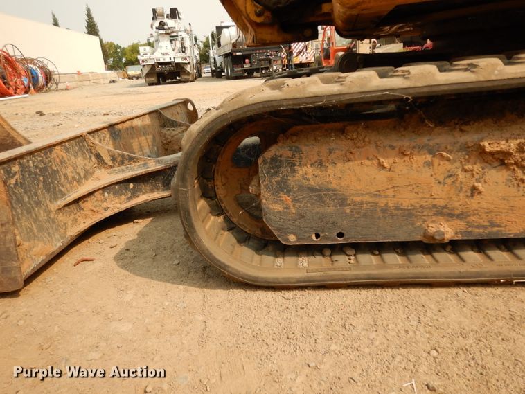 image for item DJ6508 2011 John Deere 27D  mini excavator