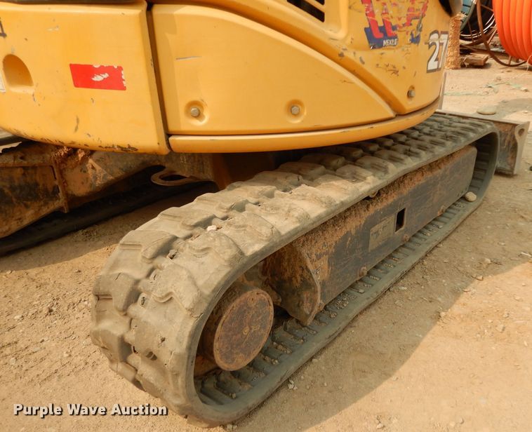 image for item DJ6508 2011 John Deere 27D  mini excavator