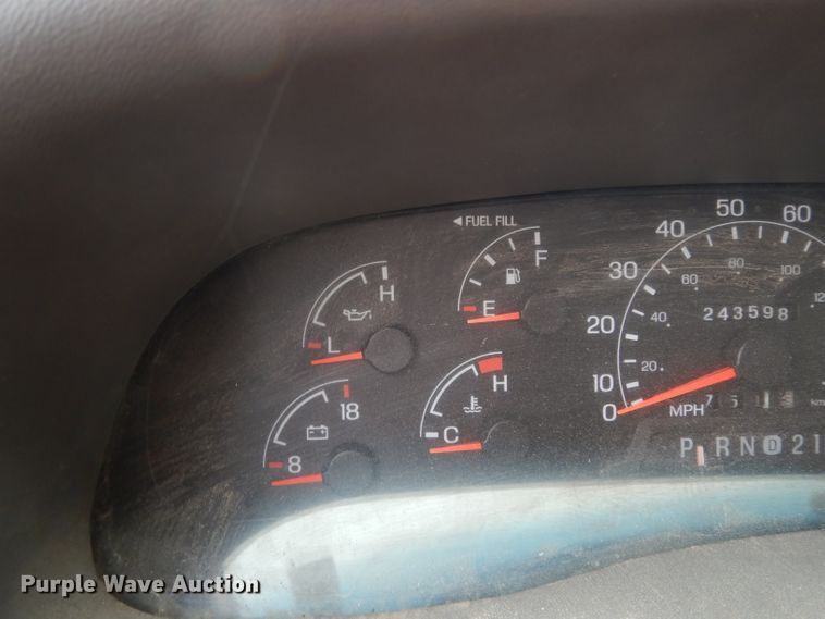 image for item DJ6515 2001 Ford F450 Super Duty  utility truck