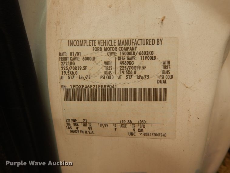 image for item DJ6515 2001 Ford F450 Super Duty  utility truck