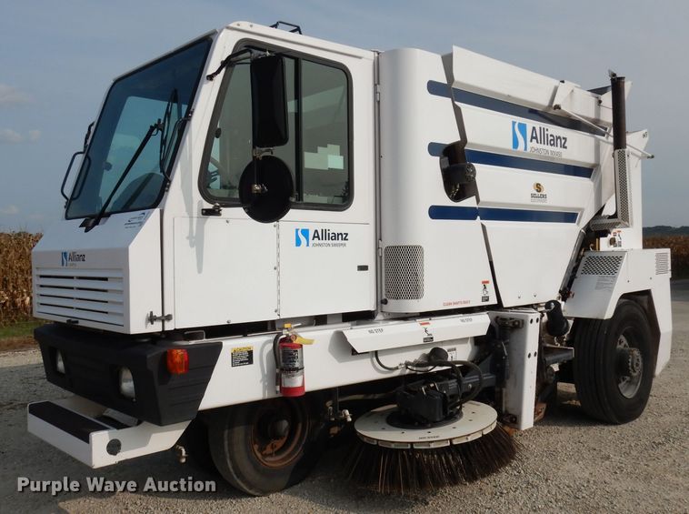 image for item DJ6782 2009 Allianz Johnston MX450  street sweeper