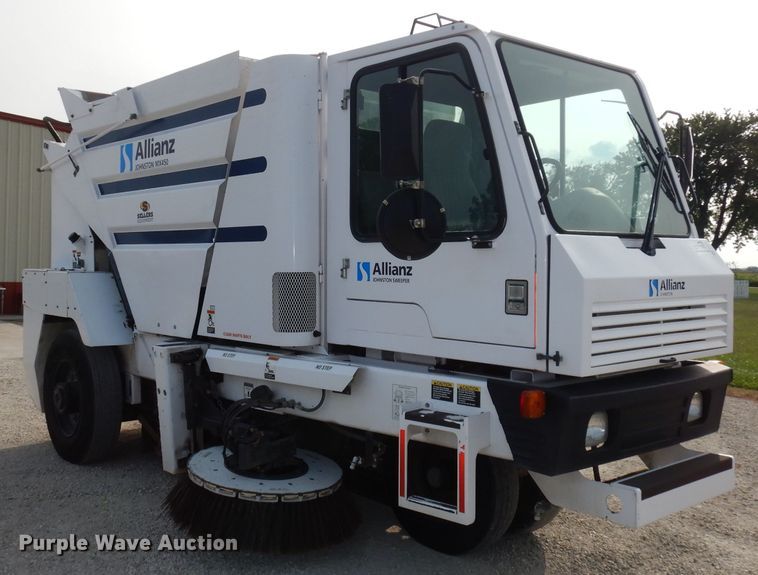 image for item DJ6782 2009 Allianz Johnston MX450  street sweeper