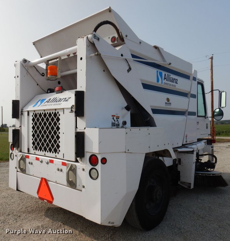 image for item DJ6782 2009 Allianz Johnston MX450  street sweeper