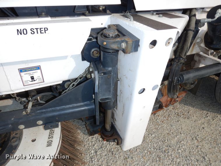 image for item DJ6782 2009 Allianz Johnston MX450  street sweeper