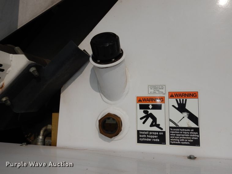 image for item DJ6782 2009 Allianz Johnston MX450  street sweeper