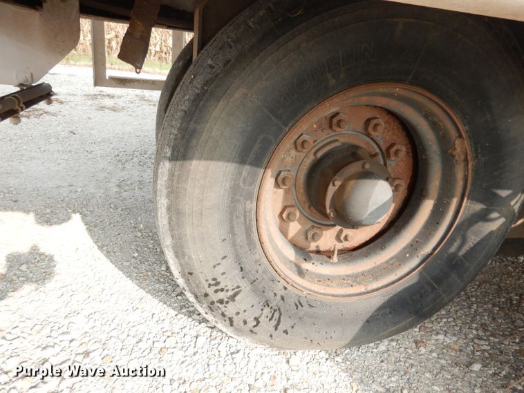 image for item DJ6782 2009 Allianz Johnston MX450  street sweeper