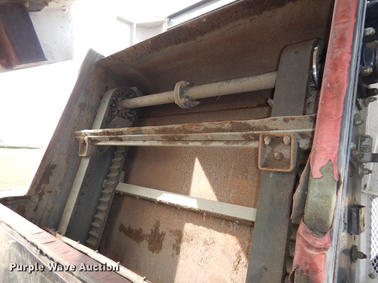 image for item DJ6782 2009 Allianz Johnston MX450  street sweeper