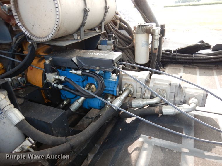 image for item DJ6782 2009 Allianz Johnston MX450  street sweeper