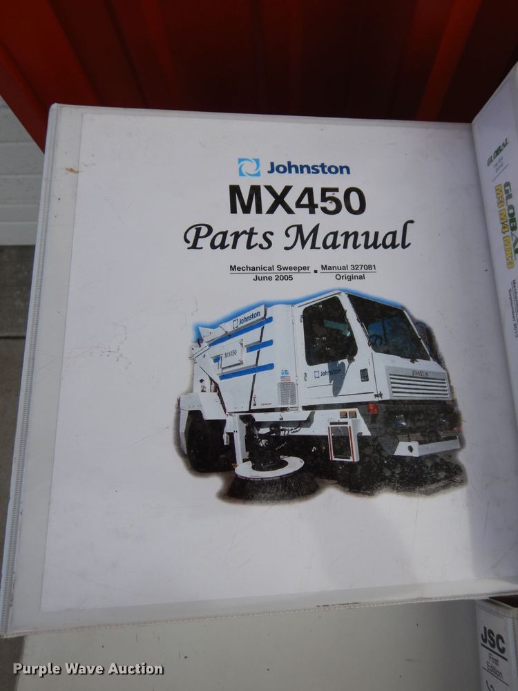image for item DJ6782 2009 Allianz Johnston MX450  street sweeper