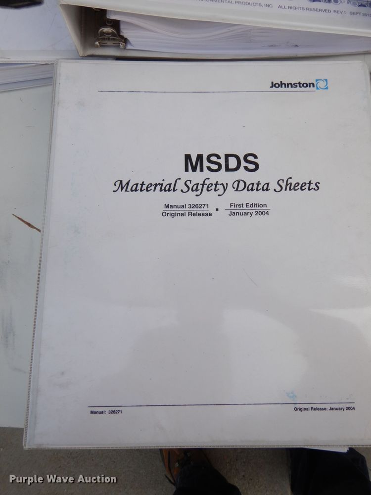 image for item DJ6782 2009 Allianz Johnston MX450  street sweeper