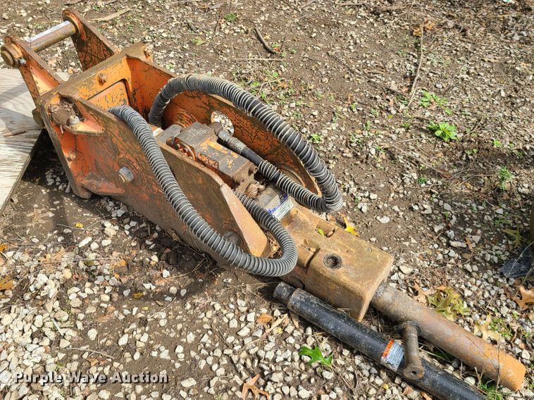 image for item DY9941 NPK GH-3 breaker