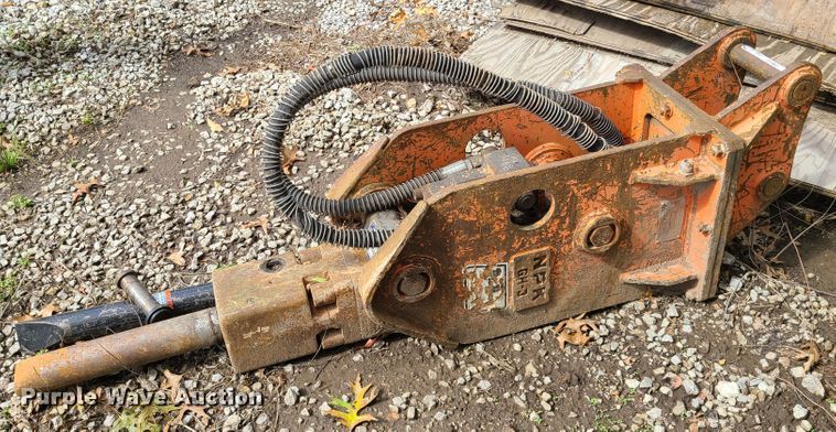 image for item DY9941 NPK GH-3 breaker