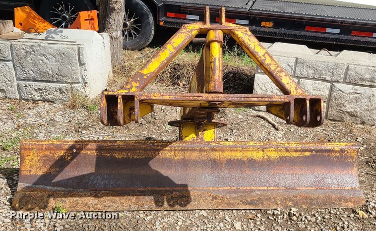 image for item DY9944 Rhino blade