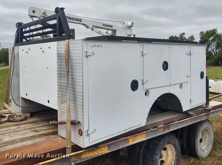 image for item EQ9422 IMT utility bed