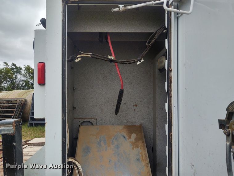 image for item EQ9422 IMT utility bed