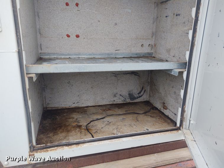 image for item EQ9422 IMT utility bed