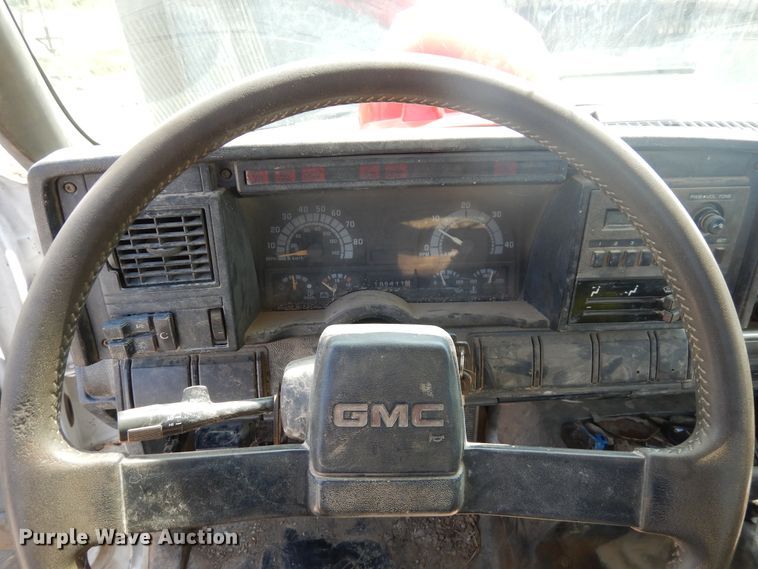 image for item FR9023 1994 GMC TopKick 6000  service truck