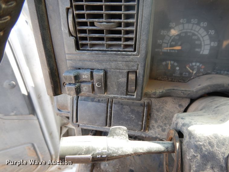 image for item FR9023 1994 GMC TopKick 6000  service truck