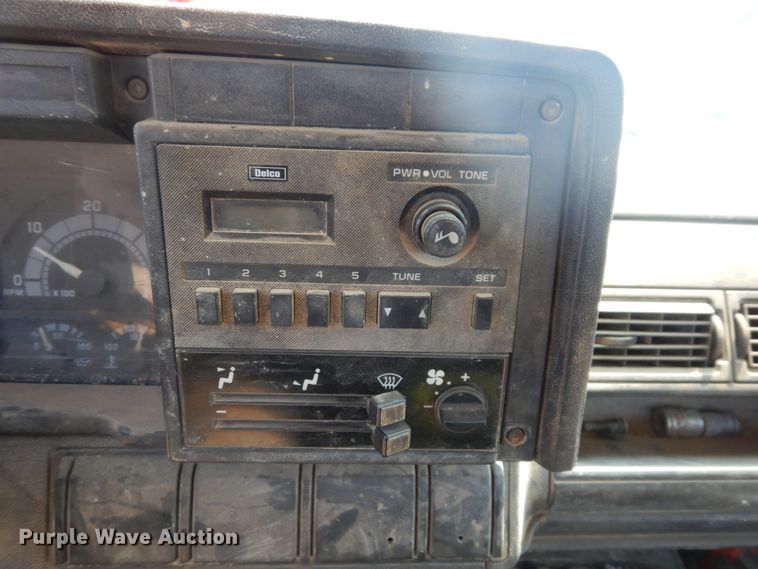 image for item FR9023 1994 GMC TopKick 6000  service truck