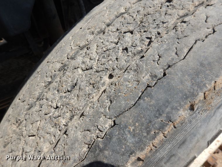 image for item FR9023 1994 GMC TopKick 6000  service truck