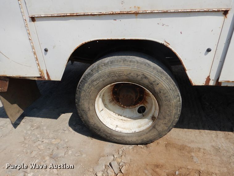 image for item FR9023 1994 GMC TopKick 6000  service truck