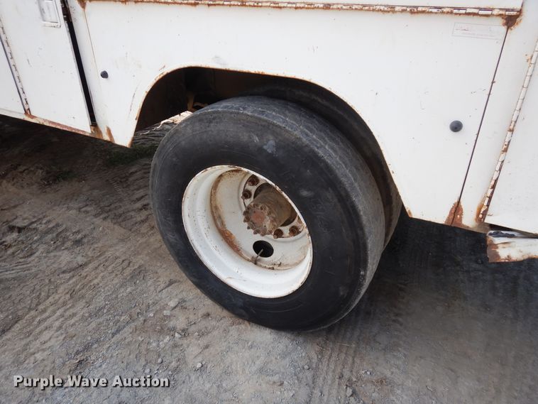 image for item FR9023 1994 GMC TopKick 6000  service truck