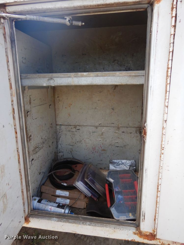 image for item FR9023 1994 GMC TopKick 6000  service truck