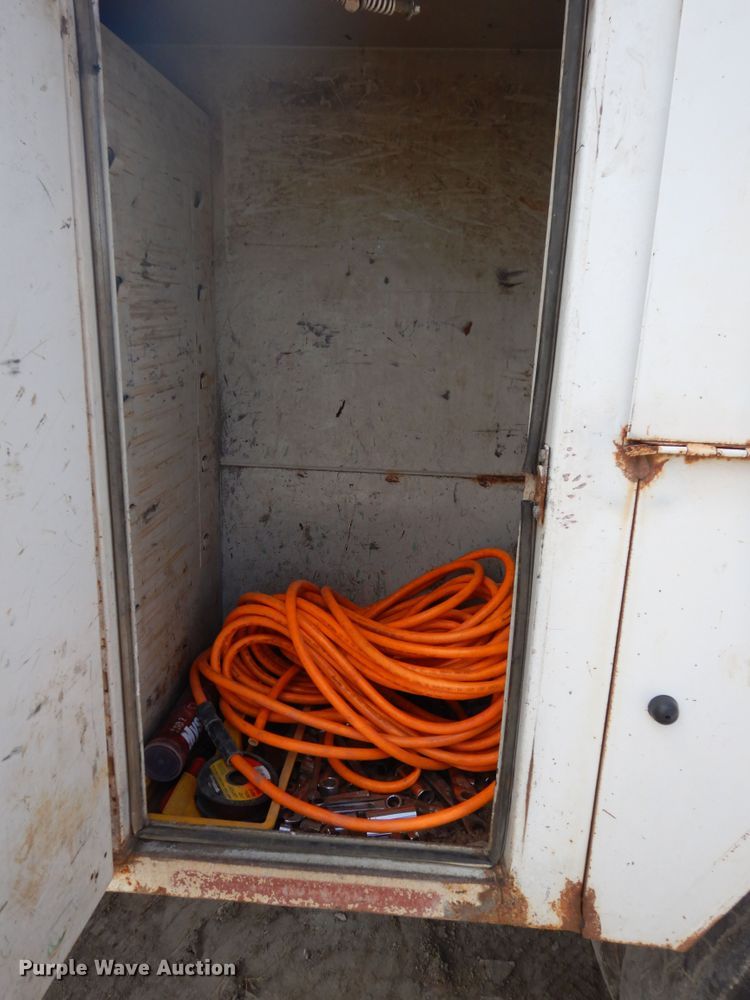 image for item FR9023 1994 GMC TopKick 6000  service truck