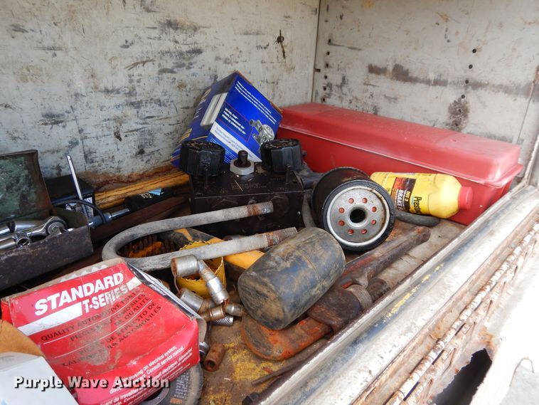 image for item FR9023 1994 GMC TopKick 6000  service truck