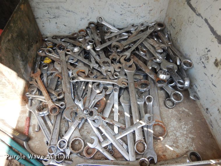 image for item FR9023 1994 GMC TopKick 6000  service truck